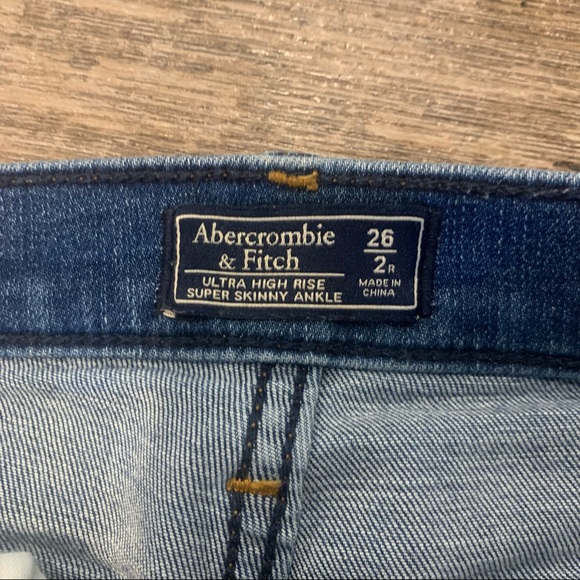Abercrombie & Fitch Ultra High Rise Super Skinny Ankle Length Jeans - Picture 4 of 4